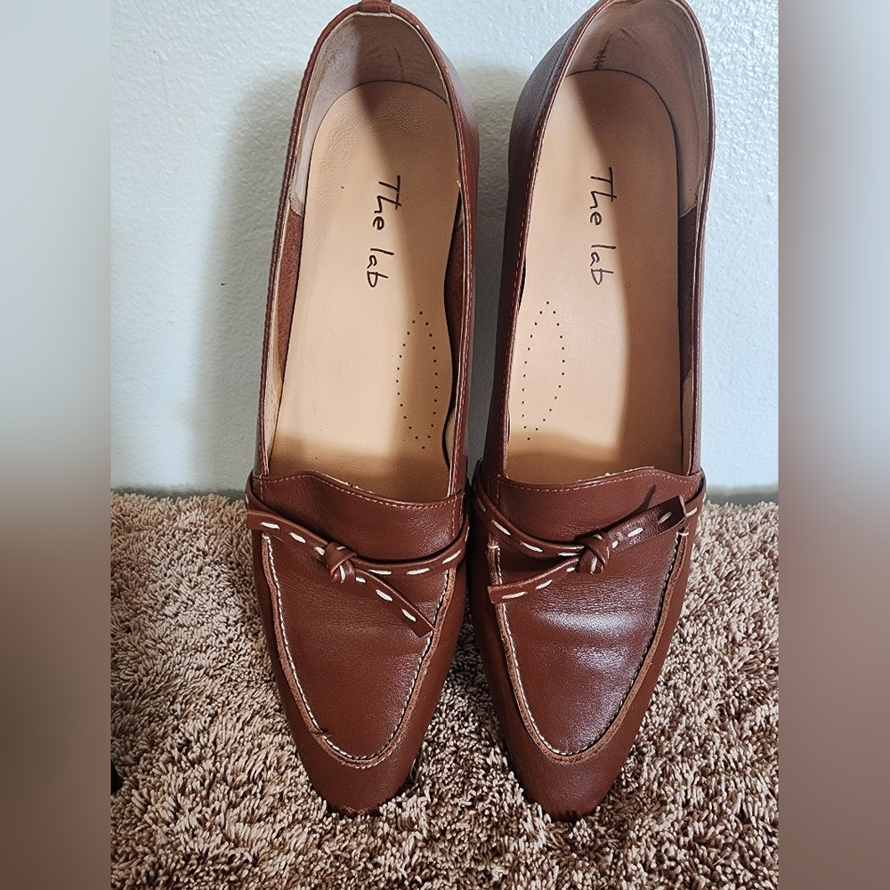 Women's Brown Loafers.  Size 35. Brand the lab.  That's right - Picture 4 of 16